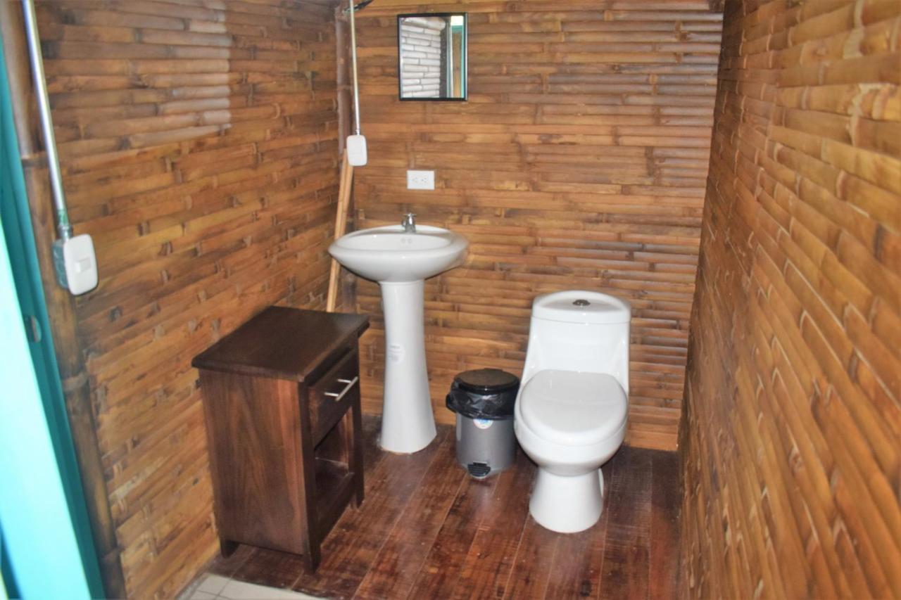 Casa De Bambu Vila Turrialba Exterior foto